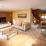 Sofi\'S House & Garden